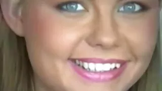Deauxmaはバーテンダーのロードされたカクテルテールを試します エッチ 動画 女性 向け - 2022-02-22 18:19:53